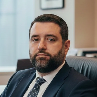 Ritratto professionale, card del team Triotek – profilo client success.